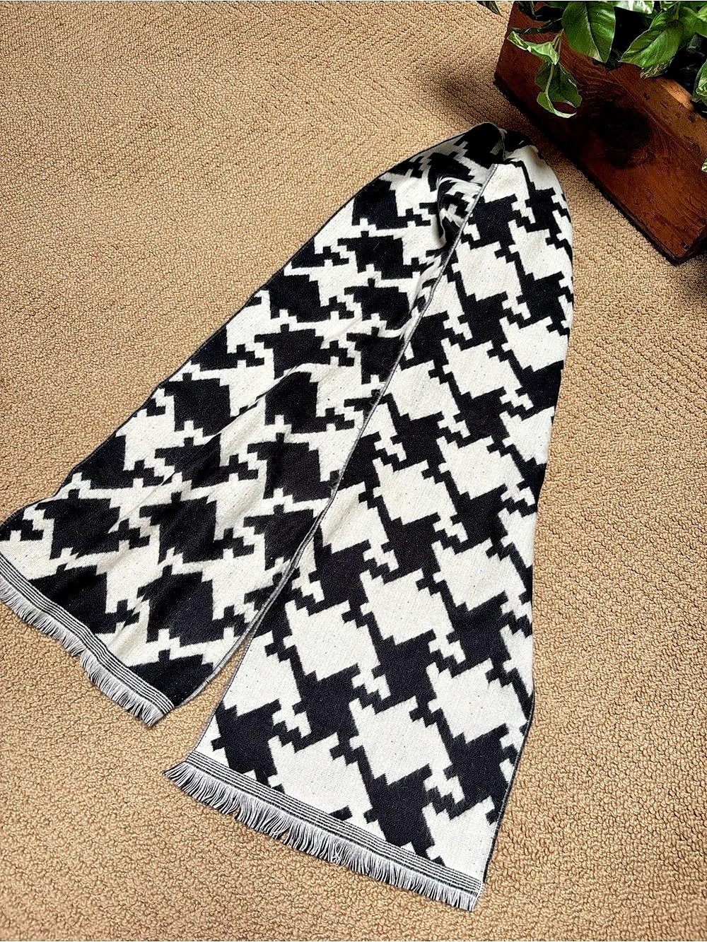 Black & White Geometric Cashmere Wool Scarf